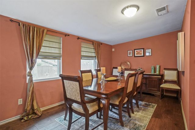 2847 Oak Forest Drive, Grapevine, TX 76051