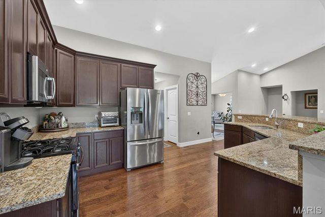 607 W Laura Court, Columbia, IL 62236