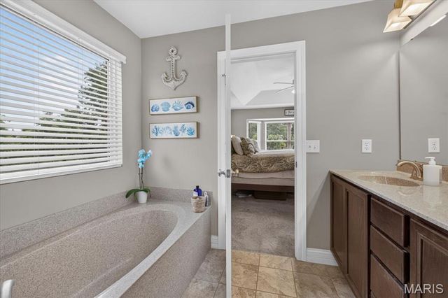 607 W Laura Court, Columbia, IL 62236