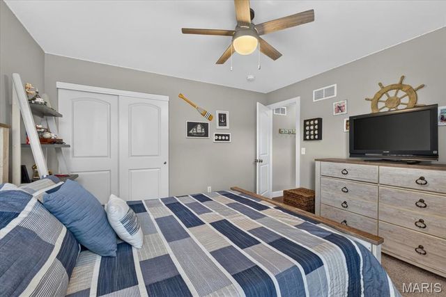 607 W Laura Court, Columbia, IL 62236
