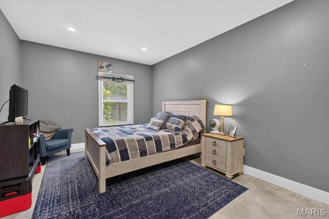 607 W Laura Court, Columbia, IL 62236