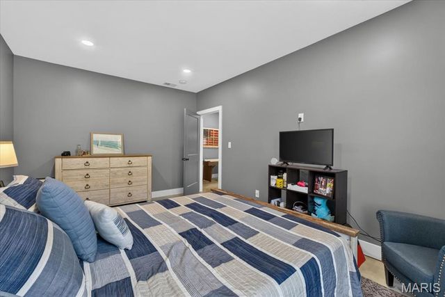 607 W Laura Court, Columbia, IL 62236