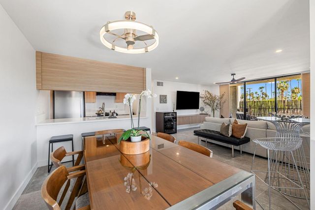 1400 E Palm Canyon Drive 214, Palm Springs, CA 92264
