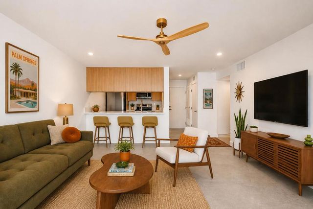 1400 E Palm Canyon Drive 214, Palm Springs, CA 92264
