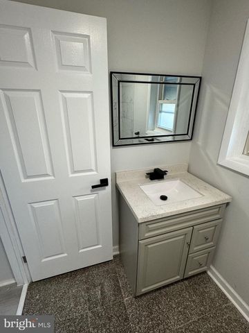 1021 MULBERRY ST, Reading, PA 19604