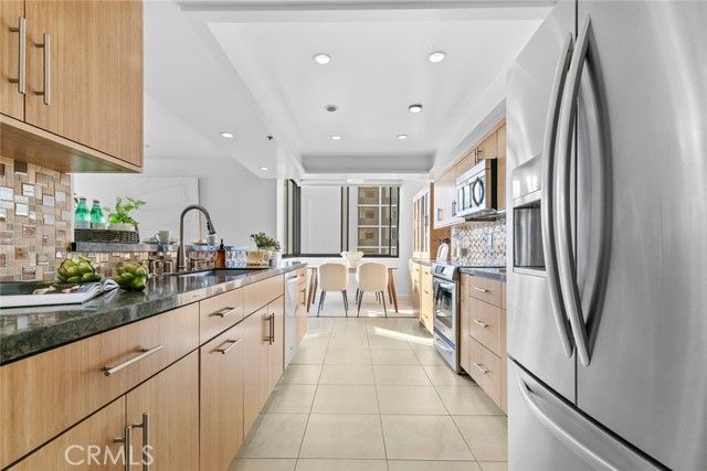 343 Pioneer Drive 1101, Glendale, CA 91203