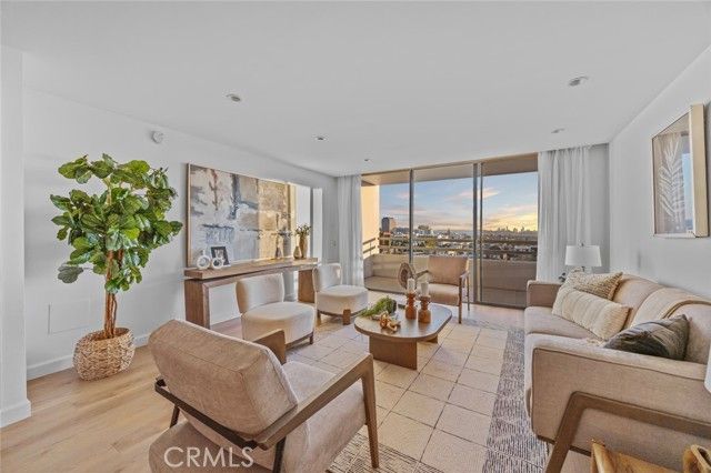 343 Pioneer Drive 1101, Glendale, CA 91203