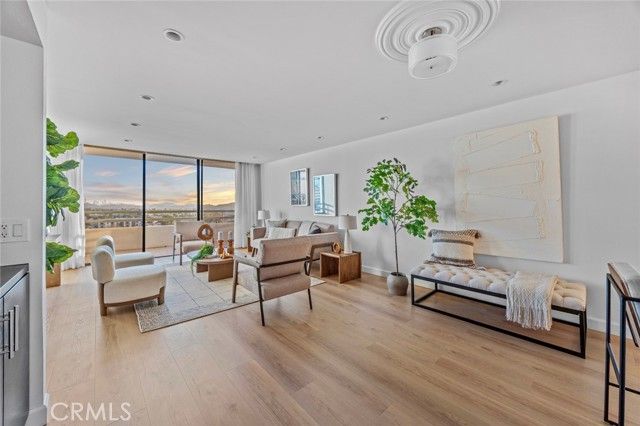 343 Pioneer Drive 1101, Glendale, CA 91203