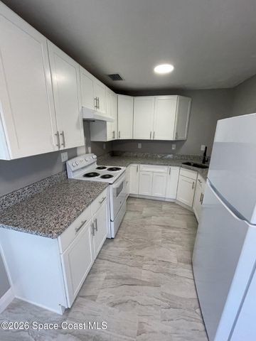 2466 Pepper Avenue, Melbourne, FL 32935