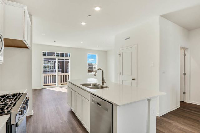 2052 Yellowstone Boulevard, Mundelein, IL 60060