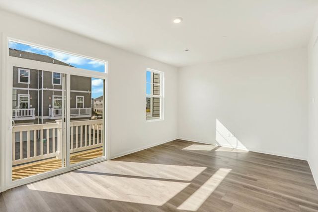2052 Yellowstone Boulevard, Mundelein, IL 60060
