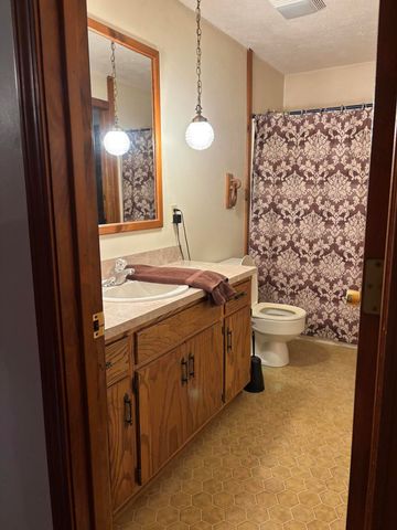 1814 State Highway 125 S, Sparta, MO 65753