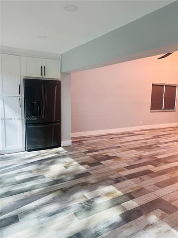 1070 NW 53rd St, Deerfield Beach, FL 33064