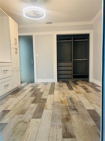 1070 NW 53rd St, Deerfield Beach, FL 33064