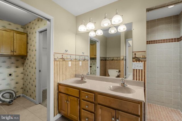 249 FIELDCREST LN, Ephrata, PA 17522