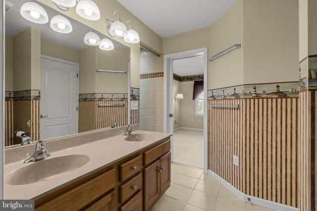 249 FIELDCREST LN, Ephrata, PA 17522
