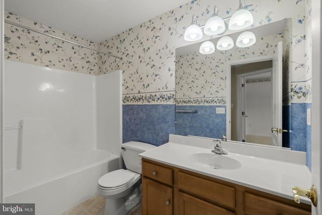 249 FIELDCREST LN, Ephrata, PA 17522