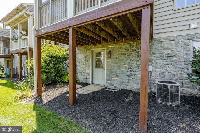 249 FIELDCREST LN, Ephrata, PA 17522
