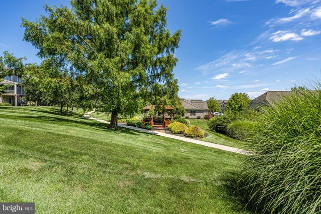 249 FIELDCREST LN, Ephrata, PA 17522
