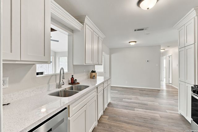 4011 TALLULAH DR, San Antonio, TX 78218