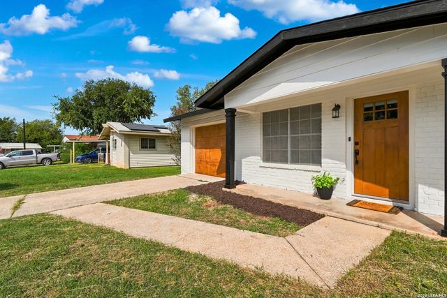 4011 TALLULAH DR, San Antonio, TX 78218