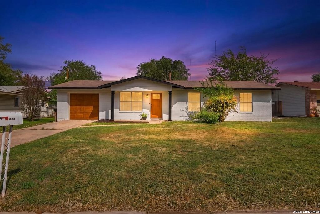 4011 TALLULAH DR, San Antonio, TX 78218