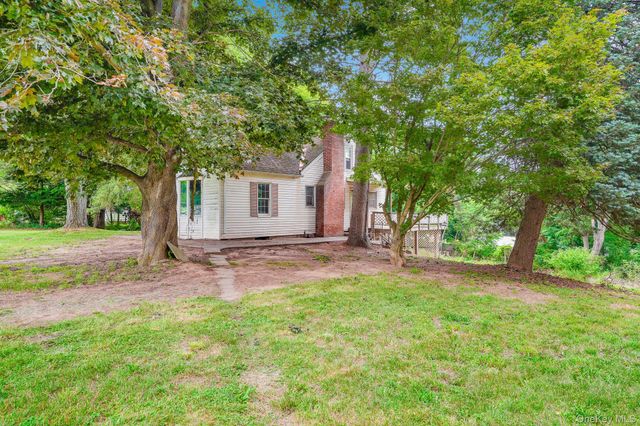 30 Smith Road, Pleasant Valley, NY 12569