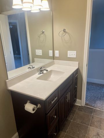 1304 Abby Lou Dr, Clarksville, TN 37040