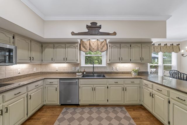 505 Windcrest Ct, Franklin, TN 37069