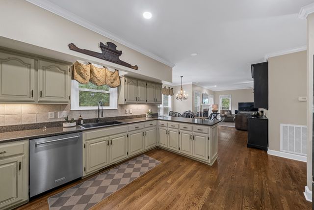 505 Windcrest Ct, Franklin, TN 37069