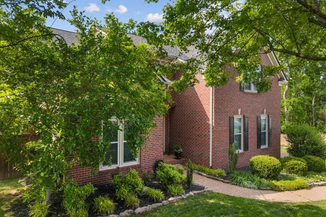 505 Windcrest Ct, Franklin, TN 37069