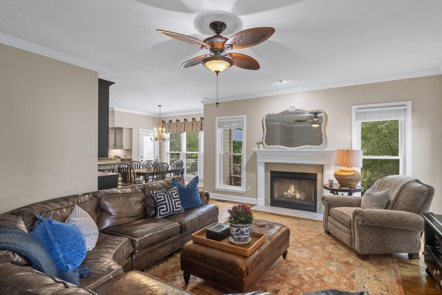 505 Windcrest Ct, Franklin, TN 37069
