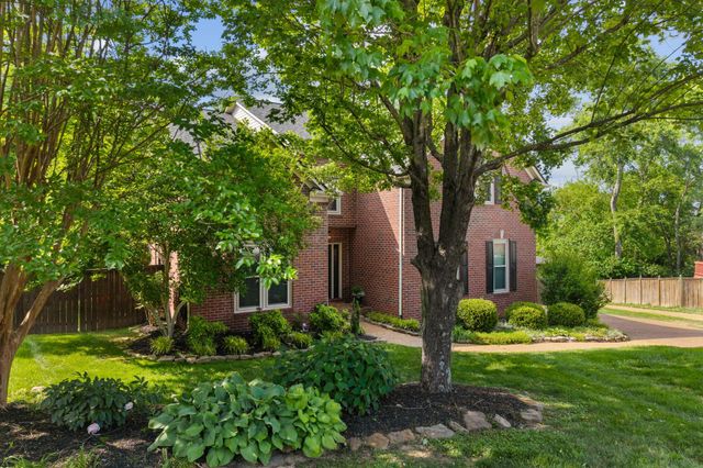 505 Windcrest Ct, Franklin, TN 37069