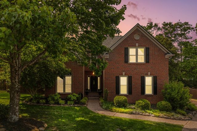 505 Windcrest Ct, Franklin, TN 37069