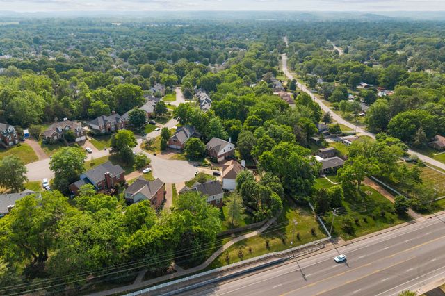 505 Windcrest Ct, Franklin, TN 37069