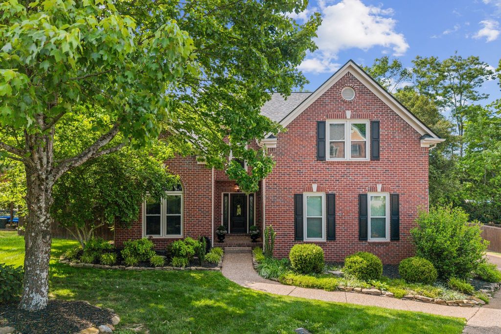 505 Windcrest Ct, Franklin, TN 37069