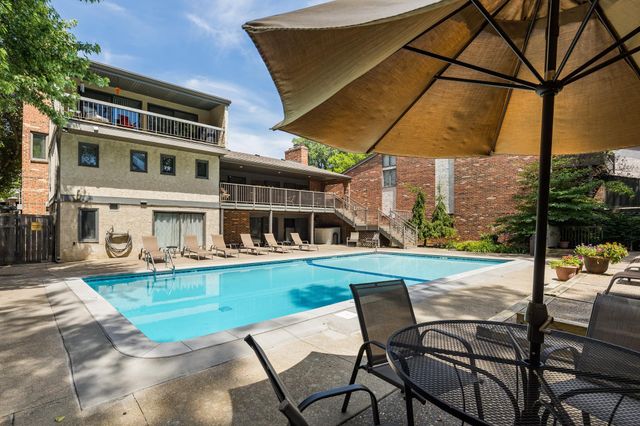 6124 Blake Ridge Road, Edina, MN 55436