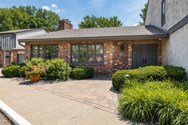 6124 Blake Ridge Road, Edina, MN 55436