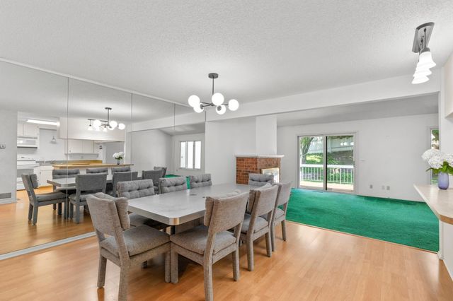 6124 Blake Ridge Road, Edina, MN 55436
