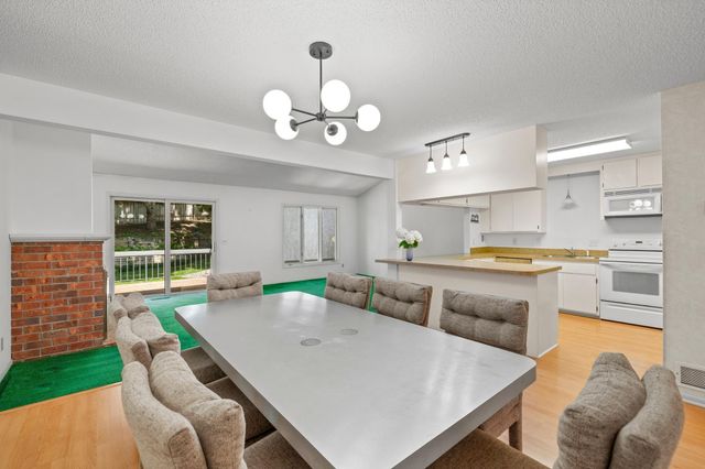6124 Blake Ridge Road, Edina, MN 55436
