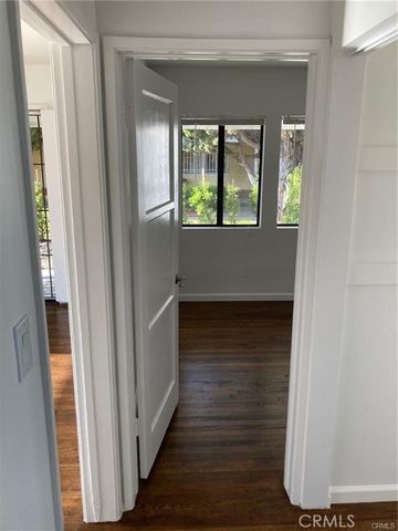 8312 Barnsley Avenue, Los Angeles, CA 90045