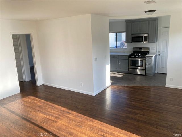 8312 Barnsley Avenue, Los Angeles, CA 90045