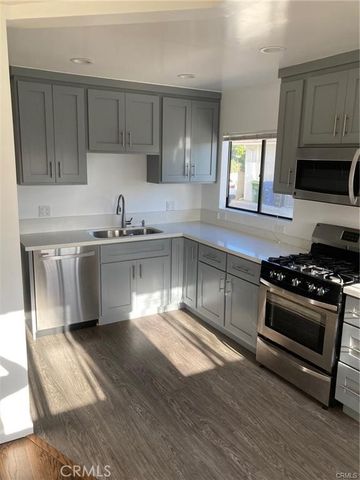 8312 Barnsley Avenue, Los Angeles, CA 90045