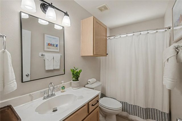 15209 Padre Island Dr 101, Corpus Christi, TX 78418