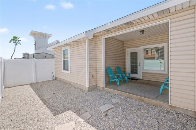 15209 Padre Island Dr 101, Corpus Christi, TX 78418