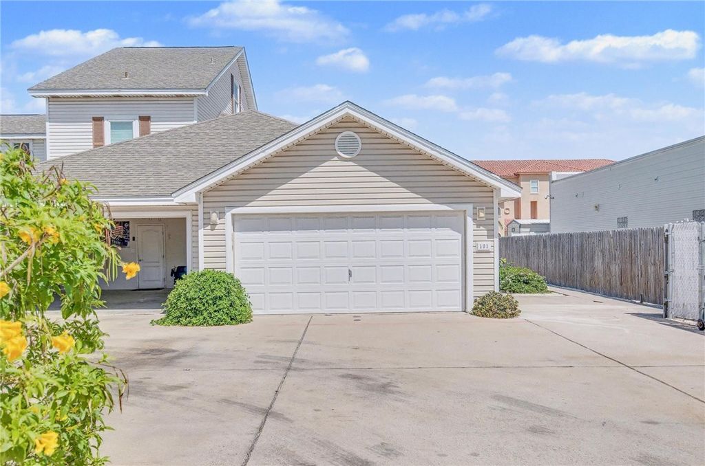 15209 Padre Island Dr 101, Corpus Christi, TX 78418