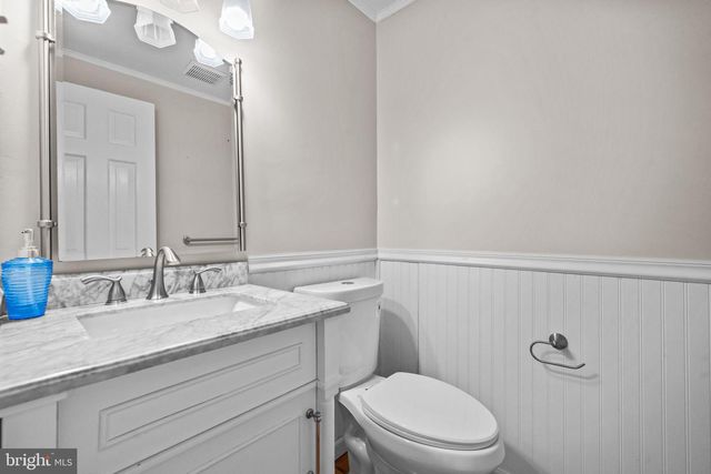 7819 FREEHOLLOW DR #7819, Falls Church, VA 22042