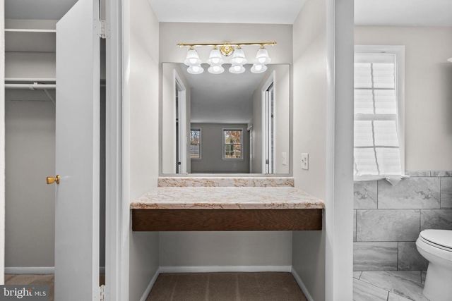 7819 FREEHOLLOW DR #7819, Falls Church, VA 22042