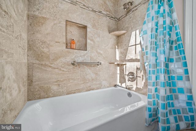 7819 FREEHOLLOW DR #7819, Falls Church, VA 22042