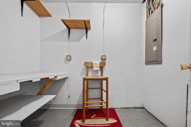 7819 FREEHOLLOW DR #7819, Falls Church, VA 22042